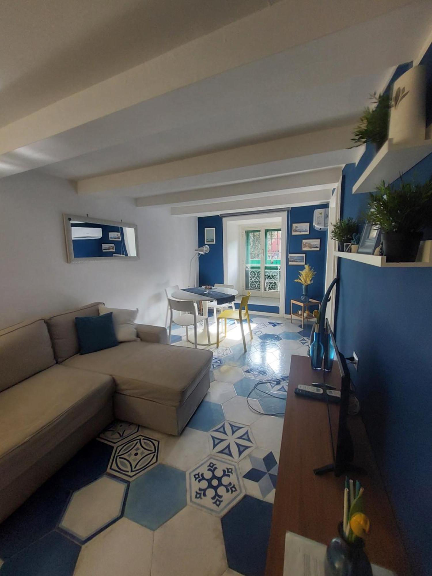 Be Blu Apartment Наполи Екстериор снимка