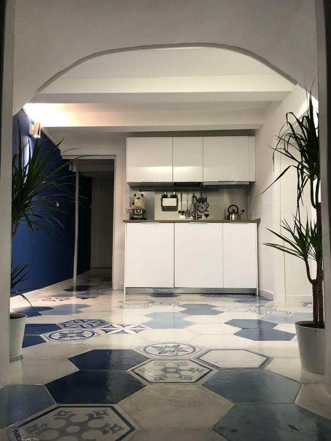 Be Blu Apartment Наполи Екстериор снимка